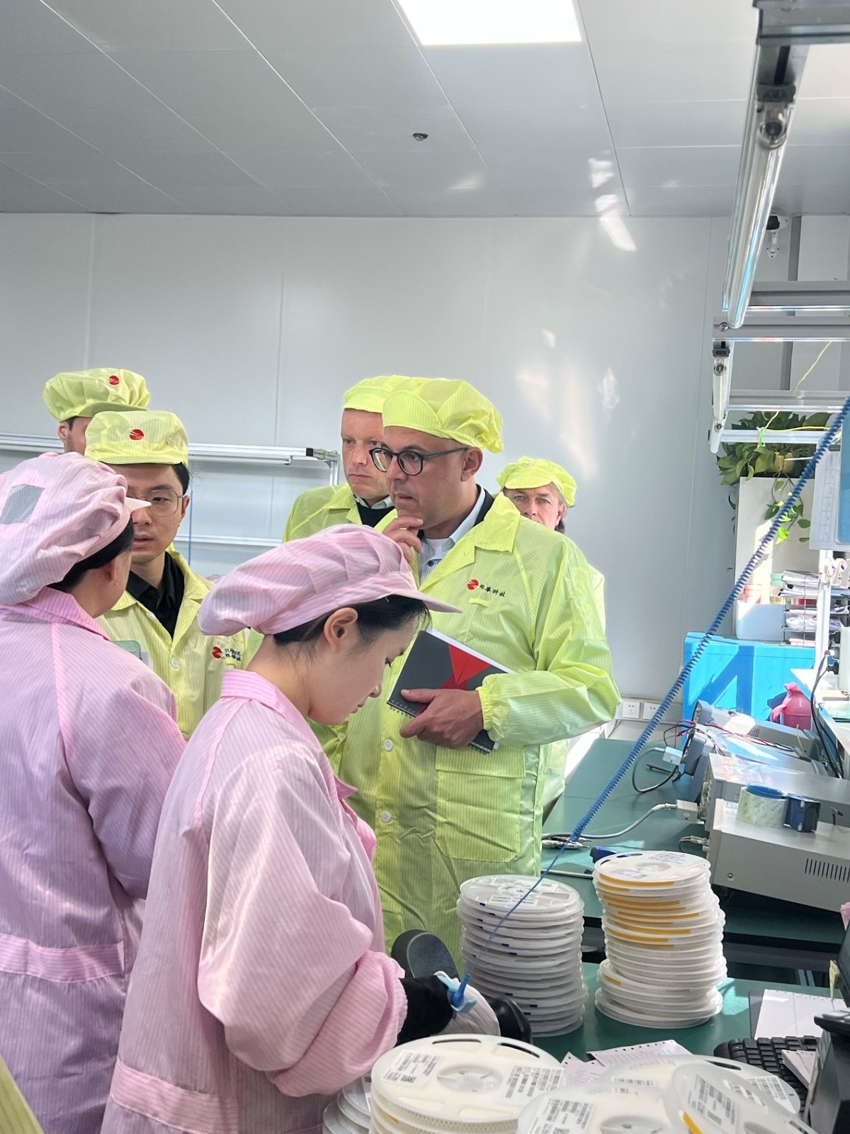 1701067286285644C2CF.jpg 11-1.jpg